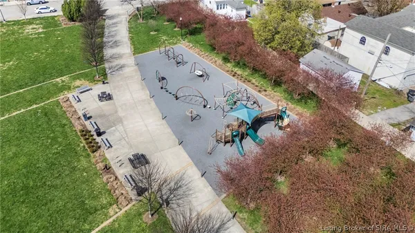 $337,000 | 238 Mulberry Street, Jeffersonville, IN 47130