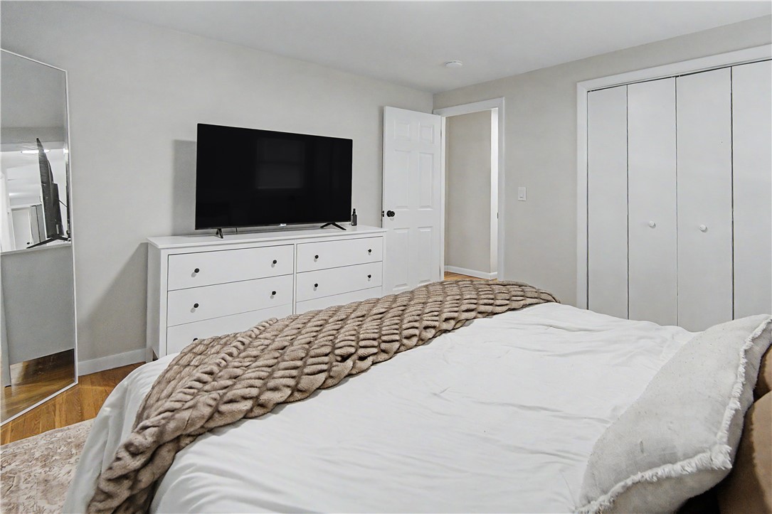 162 Larchmont Road Warwick, RI 02886 - Photo 19 of 36