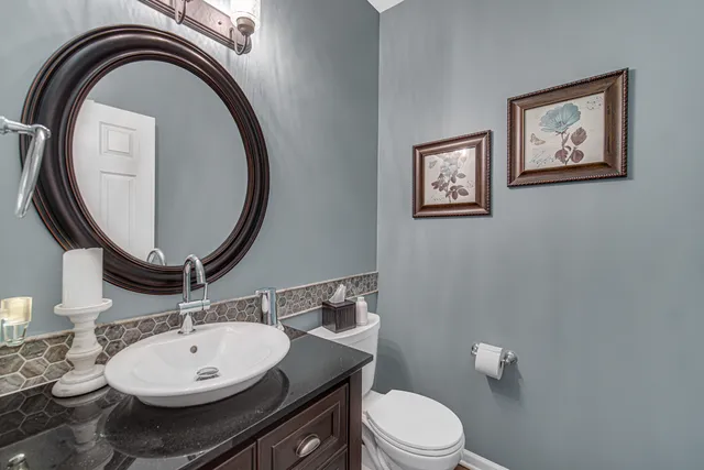 $679,900 | 1008 Asbury Drive, Aurora, IL 60502