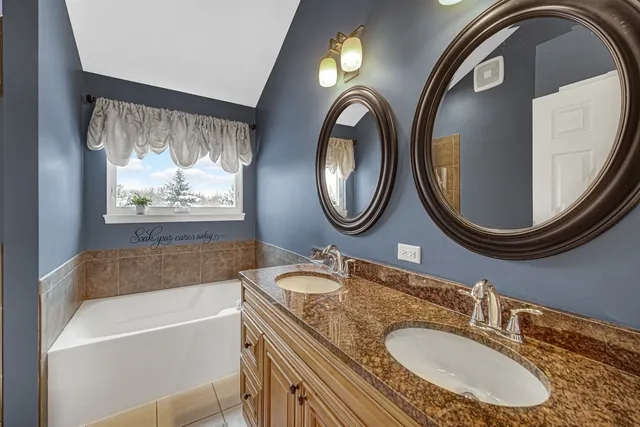 $679,900 | 1008 Asbury Drive, Aurora, IL 60502