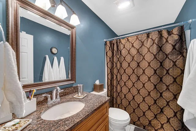 $679,900 | 1008 Asbury Drive, Aurora, IL 60502