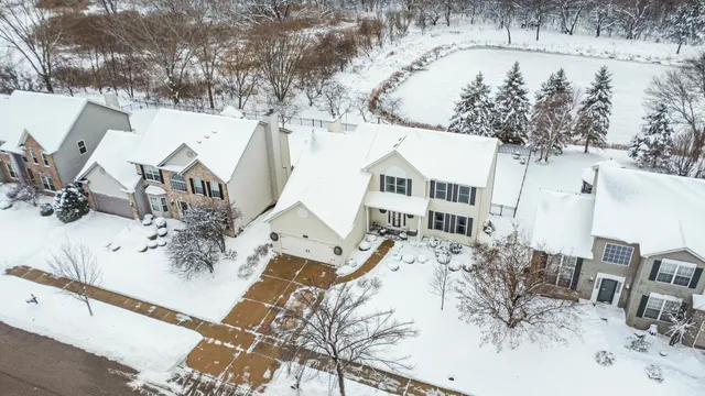 $679,900 | 1008 Asbury Drive, Aurora, IL 60502