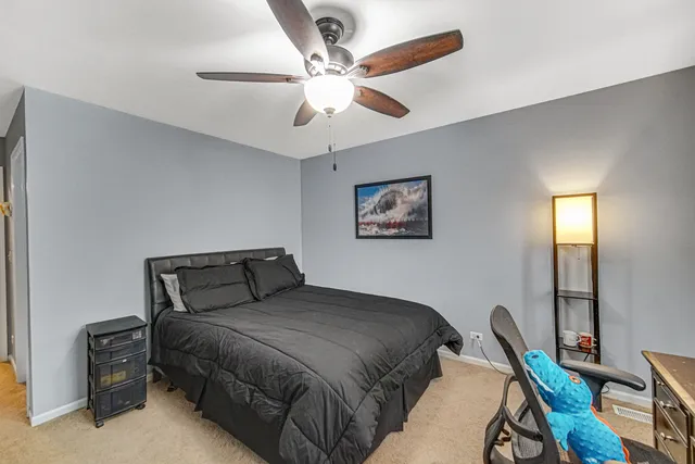 $679,900 | 1008 Asbury Drive, Aurora, IL 60502