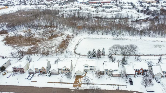 $679,900 | 1008 Asbury Drive, Aurora, IL 60502