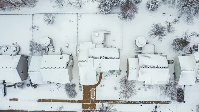 $679,900 | 1008 Asbury Drive, Aurora, IL 60502