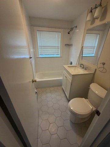 2 Berry Street, Unit 3 Danvers, MA 01923 - Photo 5 of 7