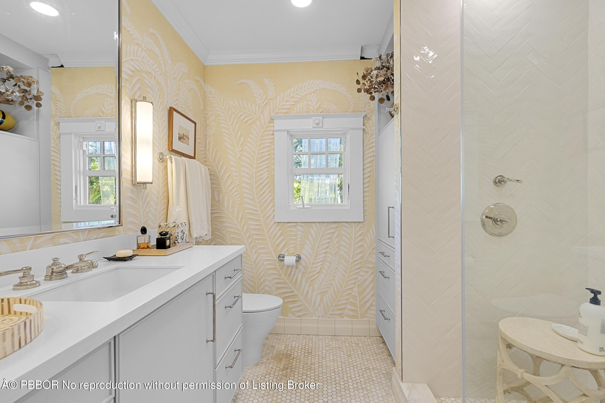 321 Croton Way West Palm Beach, FL 33401 - Photo 27 of 40 a bathroom with a sink a toilet and shower