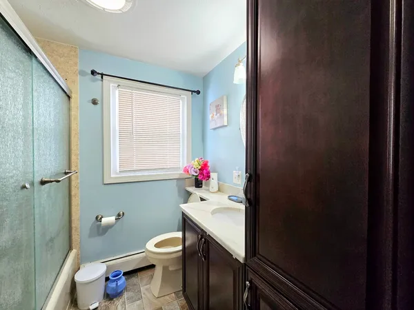 $3,250 | 296 St Nicholas Avenue, Worcester, MA 01606