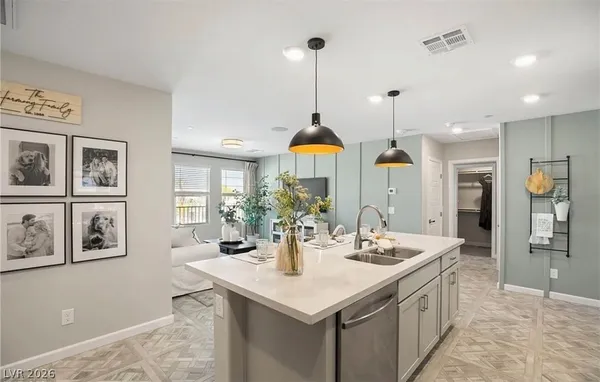 $1,895 | 4258 Vivenda Street, Unit 1, Las Vegas, NV 89115