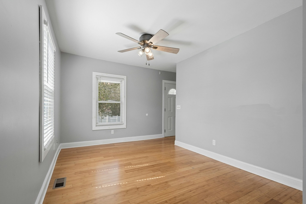 365 Clark Street Gardner, MA 01440 - Photo 20 of 40
