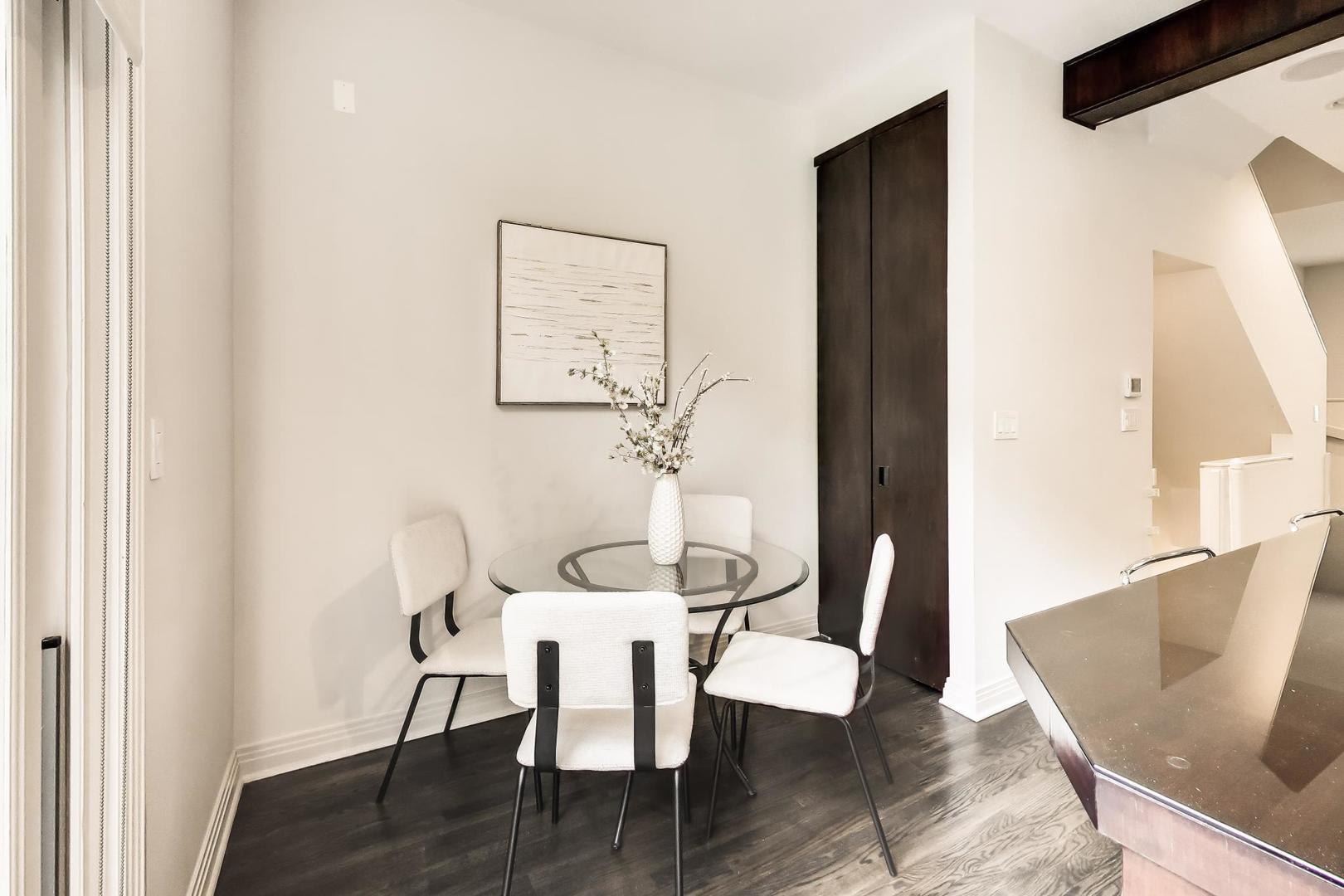 320 North Clinton Street, Unit D Chicago, IL 60661 - Photo 18 of 50