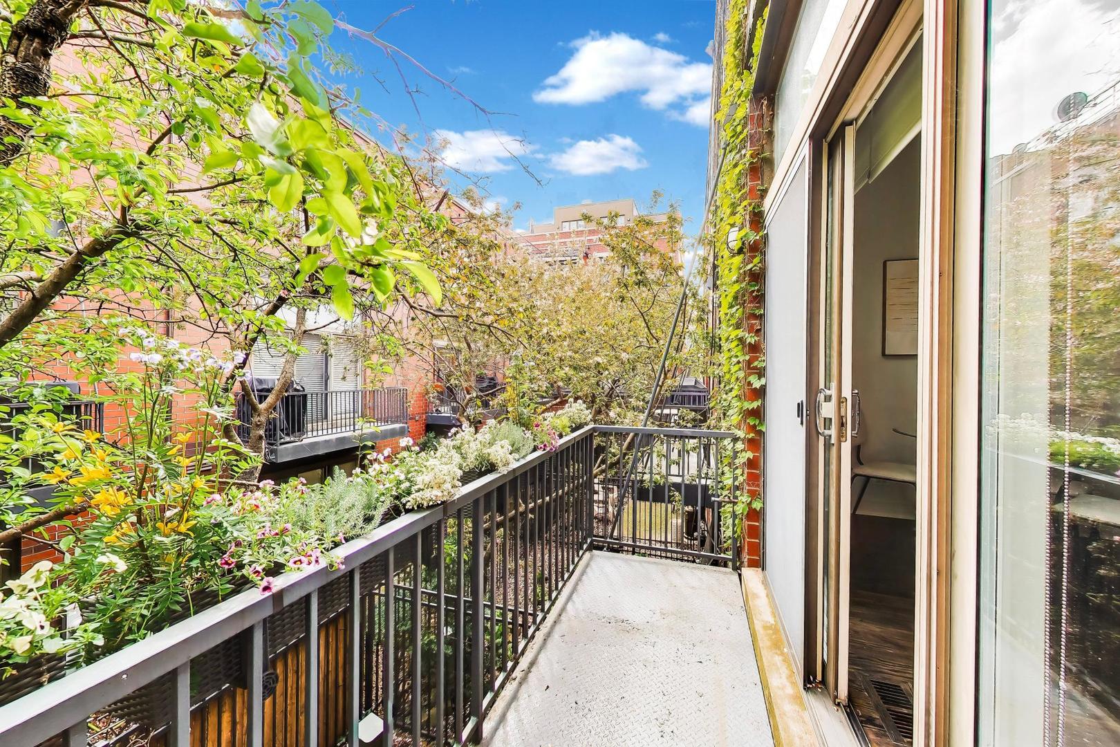 320 North Clinton Street, Unit D Chicago, IL 60661 - Photo 20 of 50