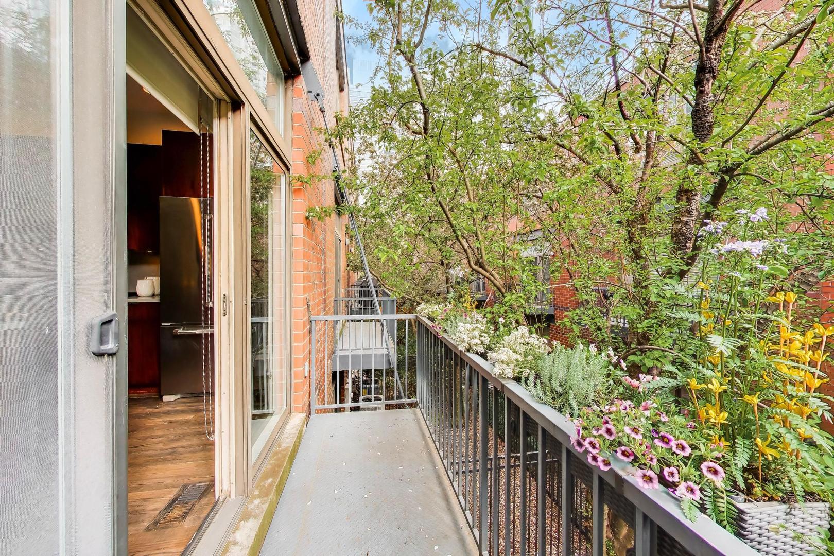 320 North Clinton Street, Unit D Chicago, IL 60661 - Photo 21 of 50