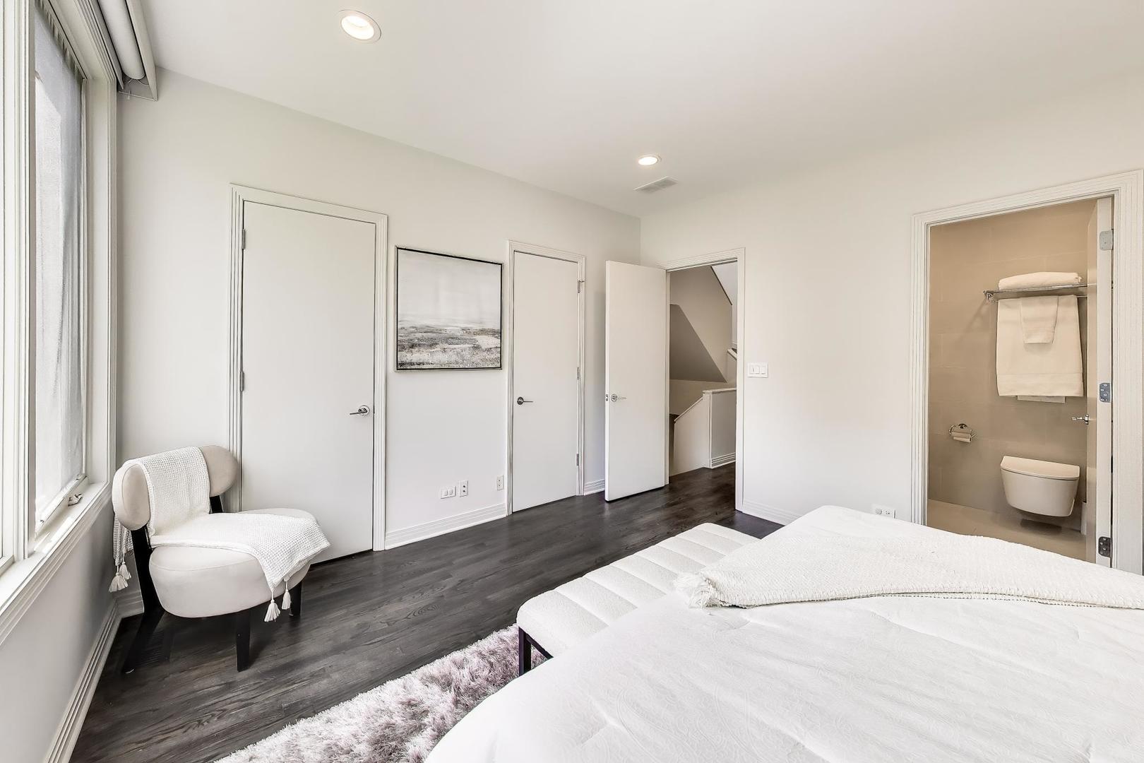 320 North Clinton Street, Unit D Chicago, IL 60661 - Photo 24 of 50