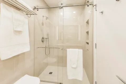 $825,000 | 320 North Clinton Street, Unit D, Chicago, IL 60661
