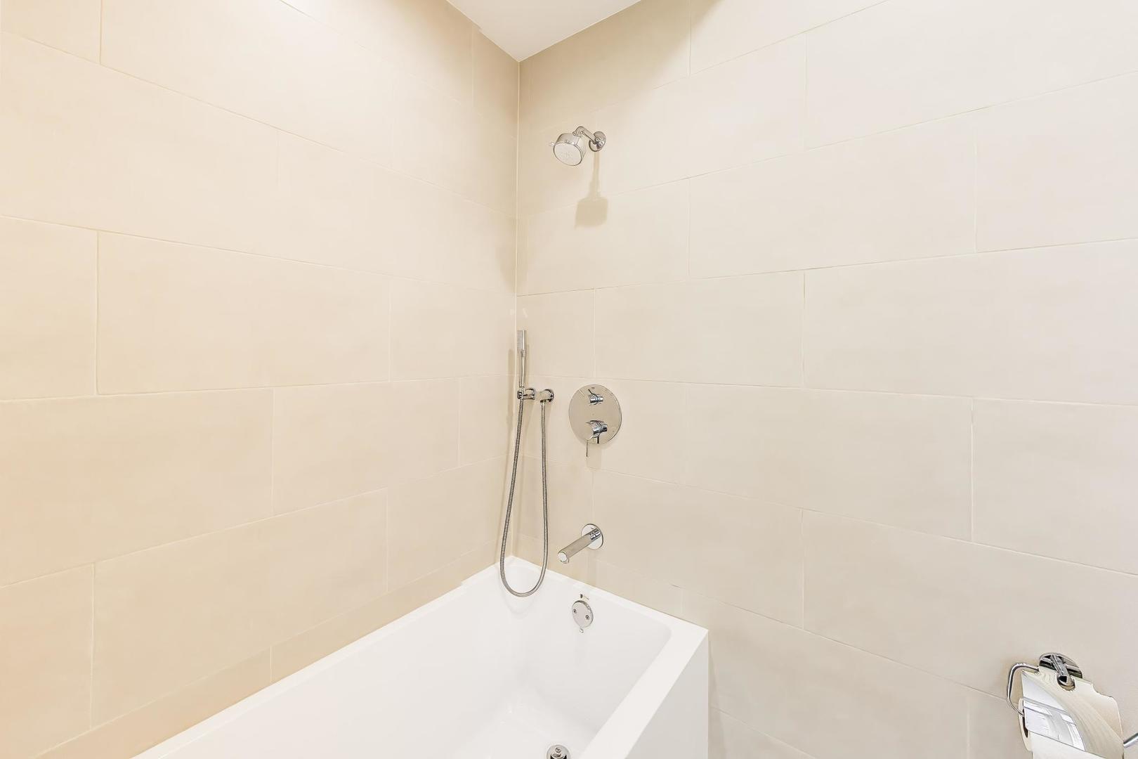 320 North Clinton Street, Unit D Chicago, IL 60661 - Photo 30 of 50