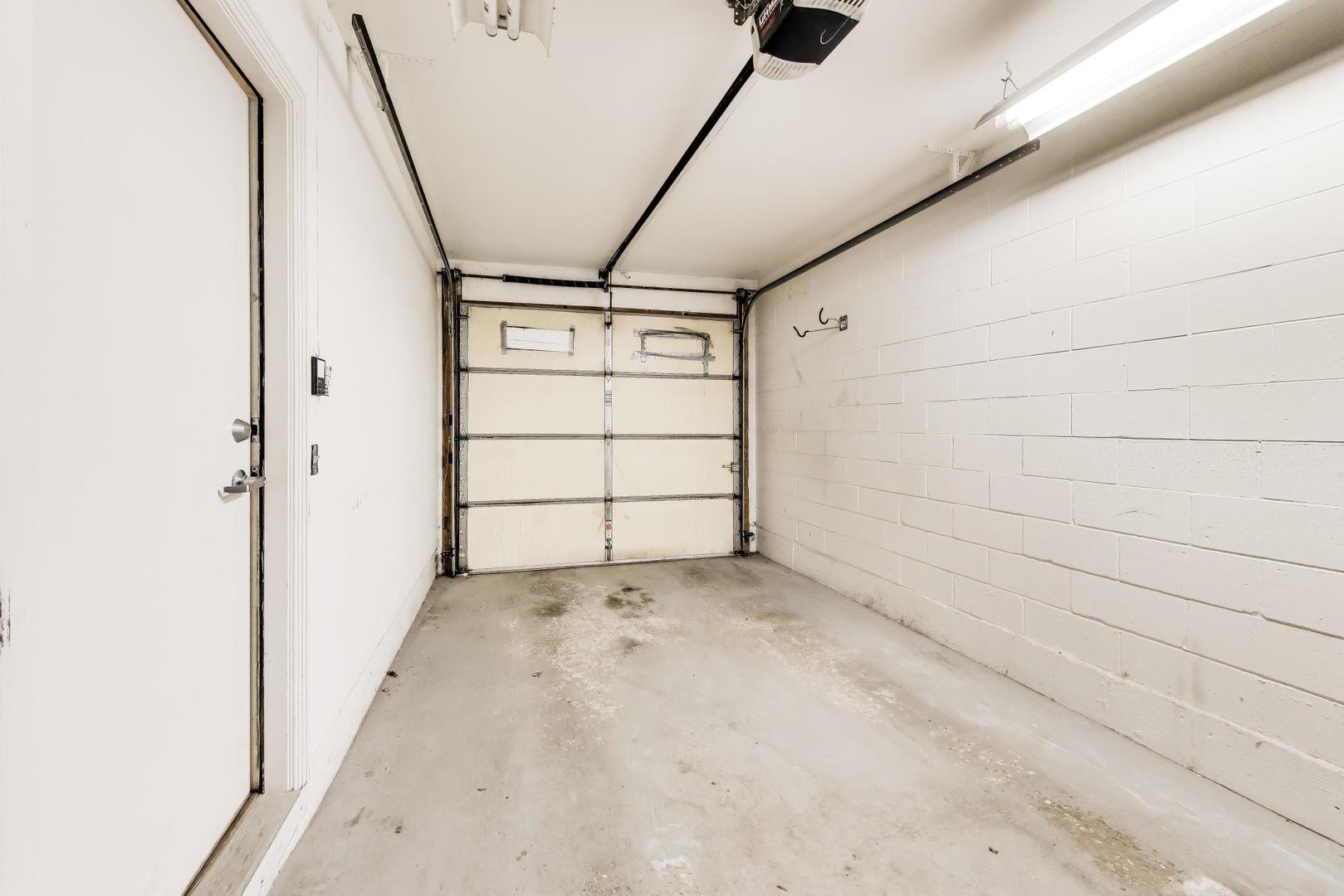 320 North Clinton Street, Unit D Chicago, IL 60661 - Photo 43 of 50