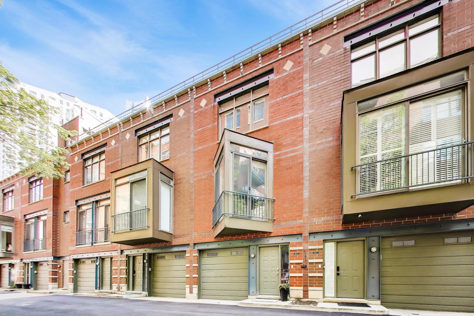 320 North Clinton Street, Unit D Chicago, IL 60661 - Photo 47 of 50