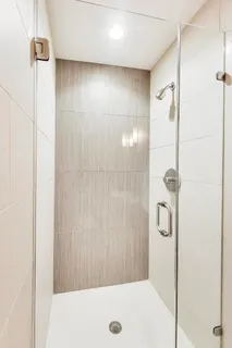 $825,000 | 320 North Clinton Street, Unit D, Chicago, IL 60661