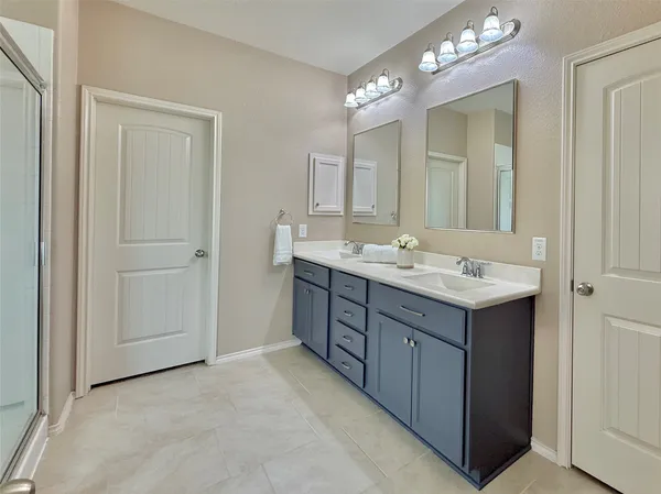 $440,000 | 150 Meadow Grove Drive, Conroe, TX 77384
