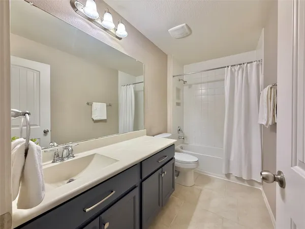 $440,000 | 150 Meadow Grove Drive, Conroe, TX 77384