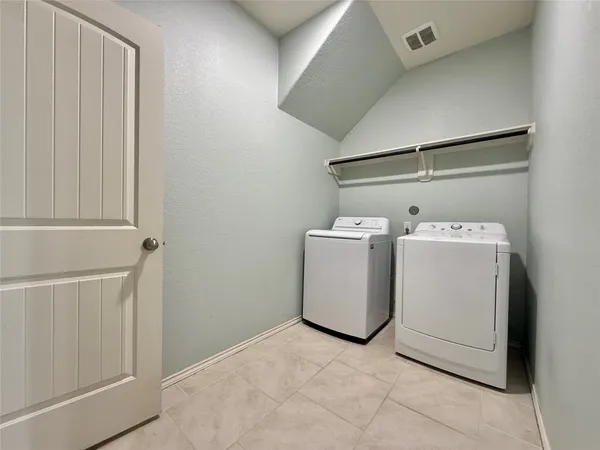$440,000 | 150 Meadow Grove Drive, Conroe, TX 77384