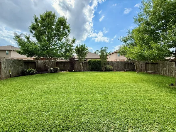 $440,000 | 150 Meadow Grove Drive, Conroe, TX 77384