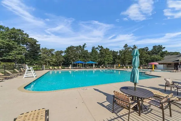 $440,000 | 150 Meadow Grove Drive, Conroe, TX 77384