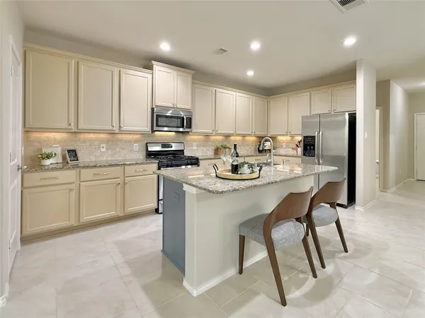 $440,000 | 150 Meadow Grove Drive, Conroe, TX 77384