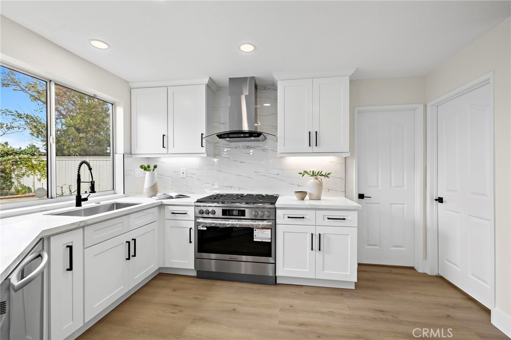 17 Rhode Island Irvine, CA 92606 - Photo 28 of 62