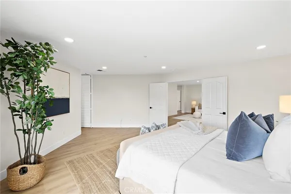 a view of a garden with patio