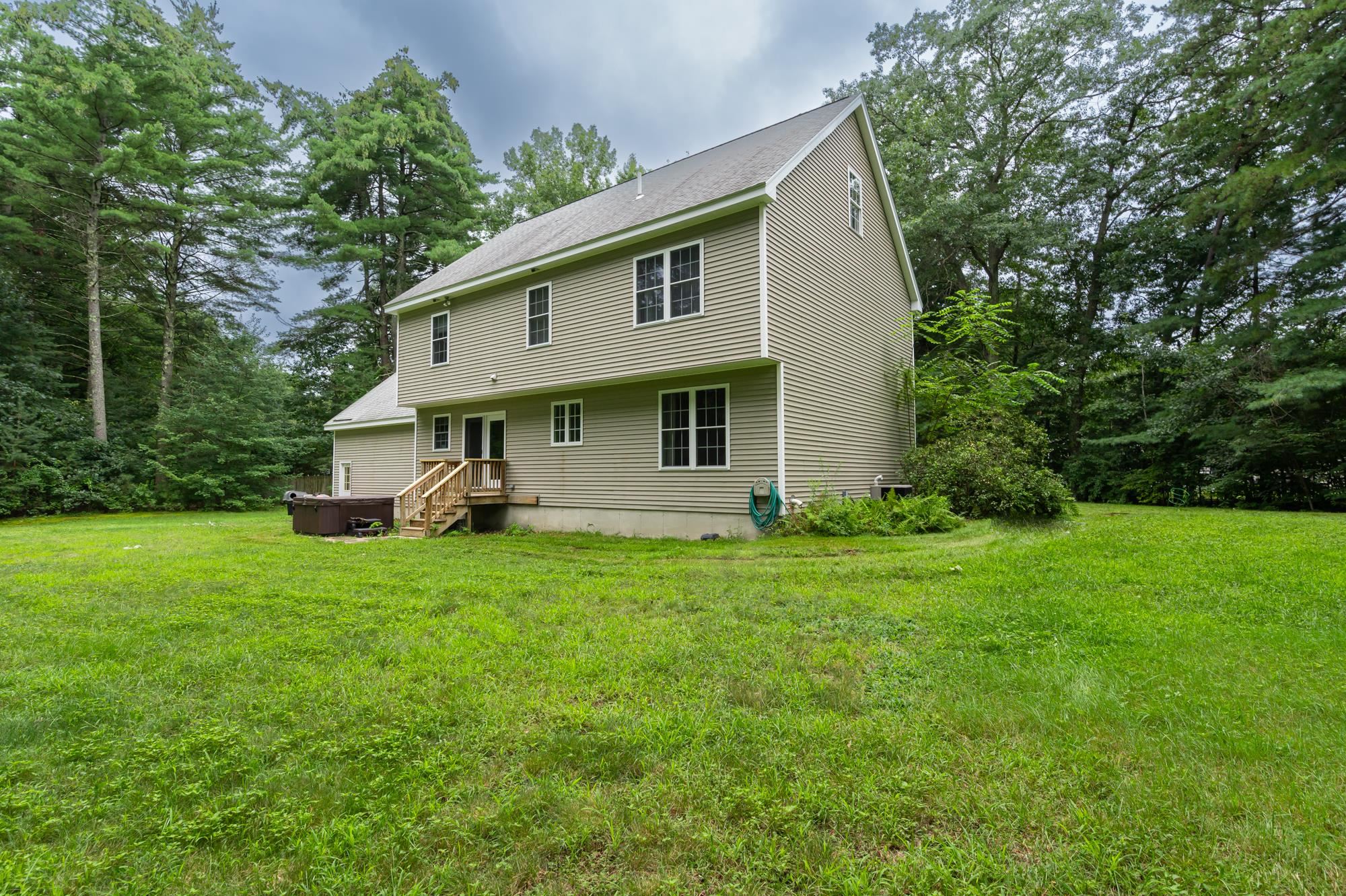 10 Homestead Road Amherst, NH 03031 - Photo 23 of 33