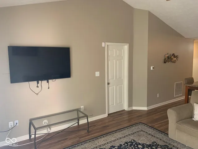 $194,990 | 4813 Kelvington Drive, Indianapolis, IN 46254