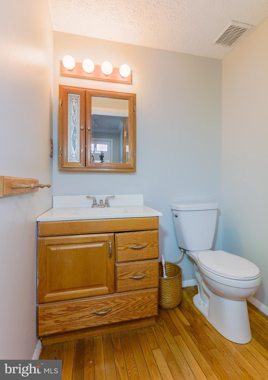 11517 Ivy Bush Court Reston, VA 20191 - Photo 12 of 61