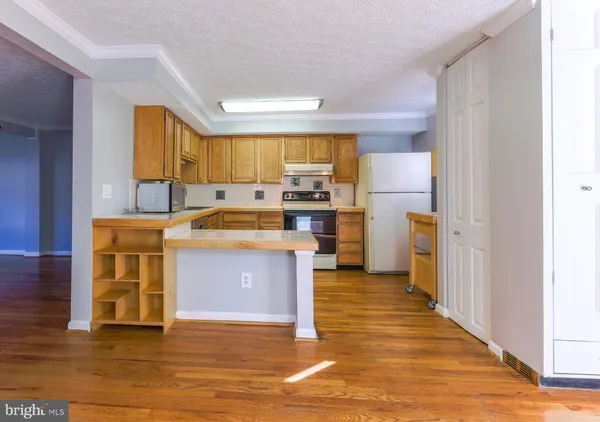 $3,000 | 11517 Ivy Bush Court, Reston, VA 20191