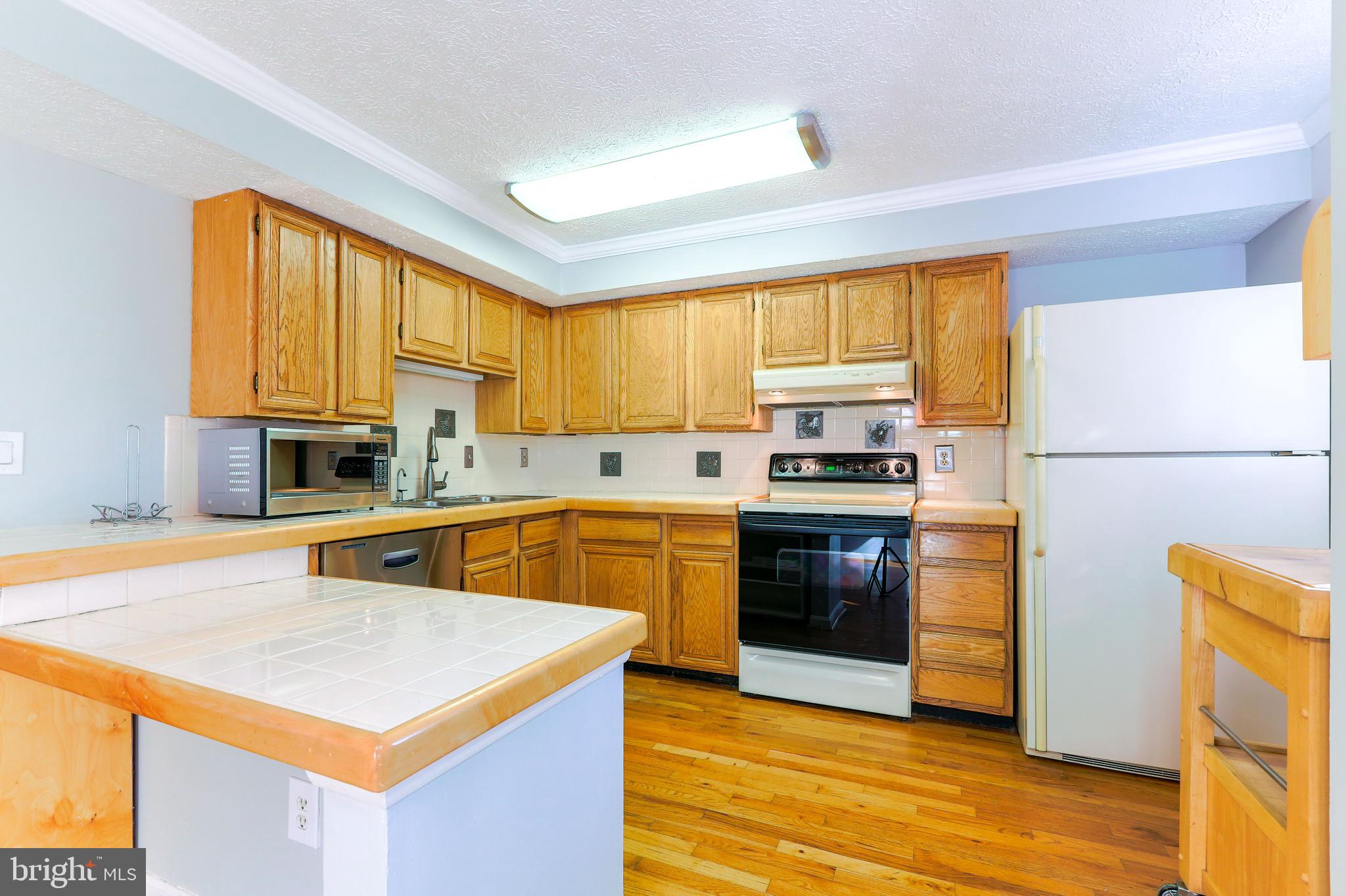 11517 Ivy Bush Court Reston, VA 20191 - Photo 17 of 61