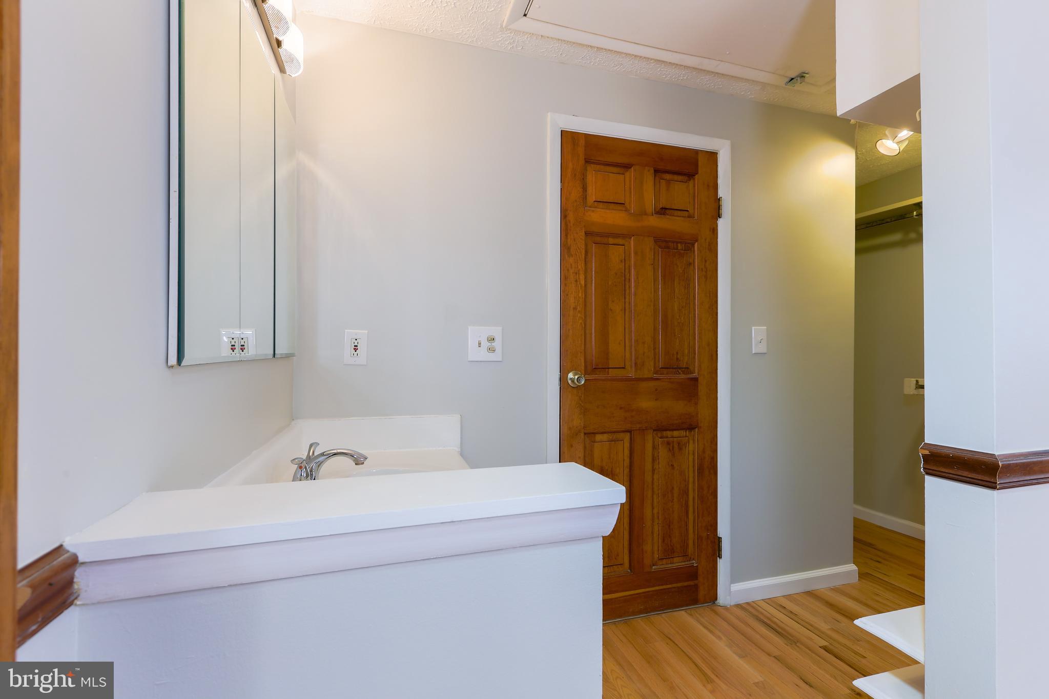 11517 Ivy Bush Court Reston, VA 20191 - Photo 35 of 61