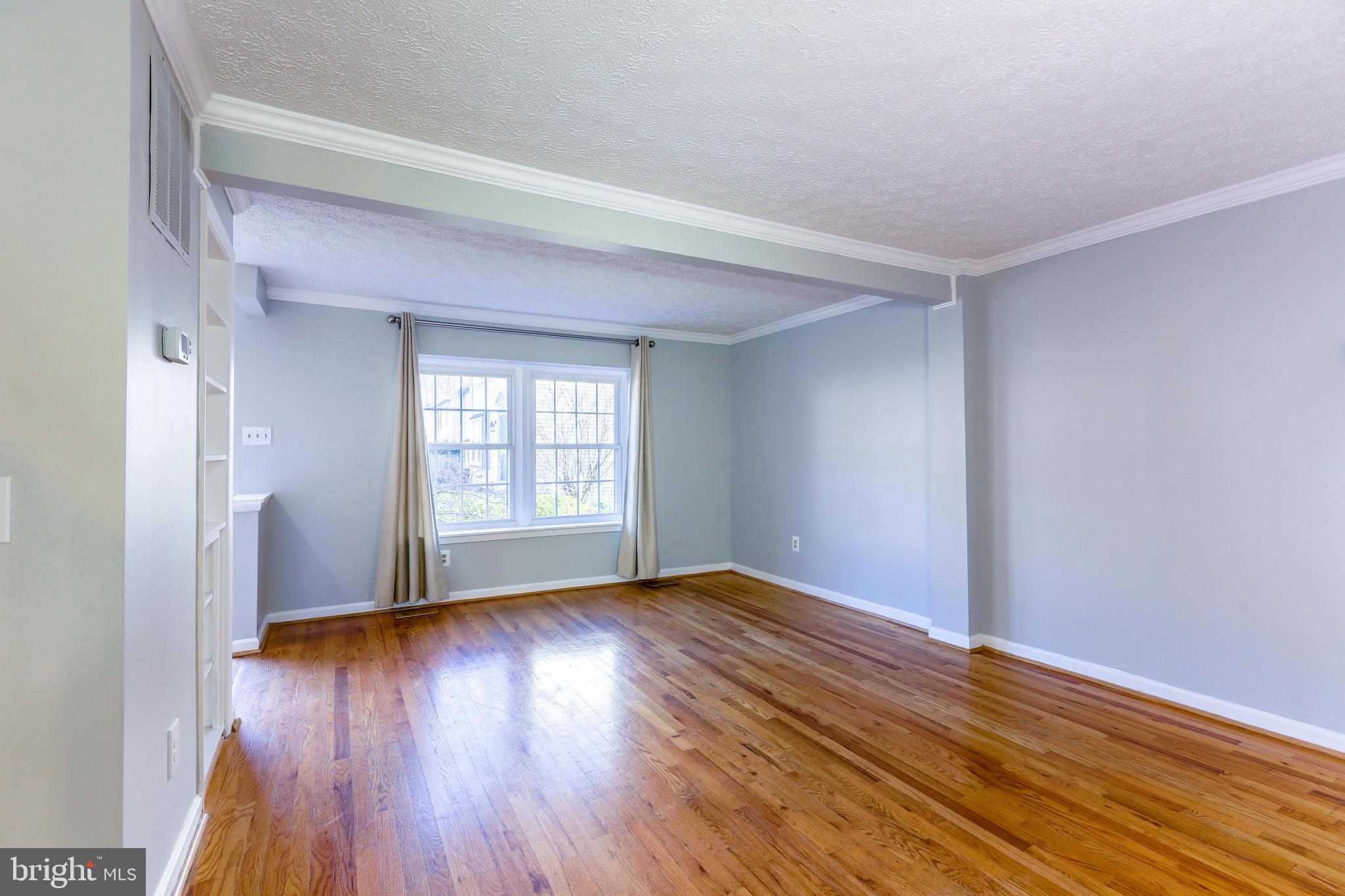 11517 Ivy Bush Court Reston, VA 20191 - Photo 6 of 61