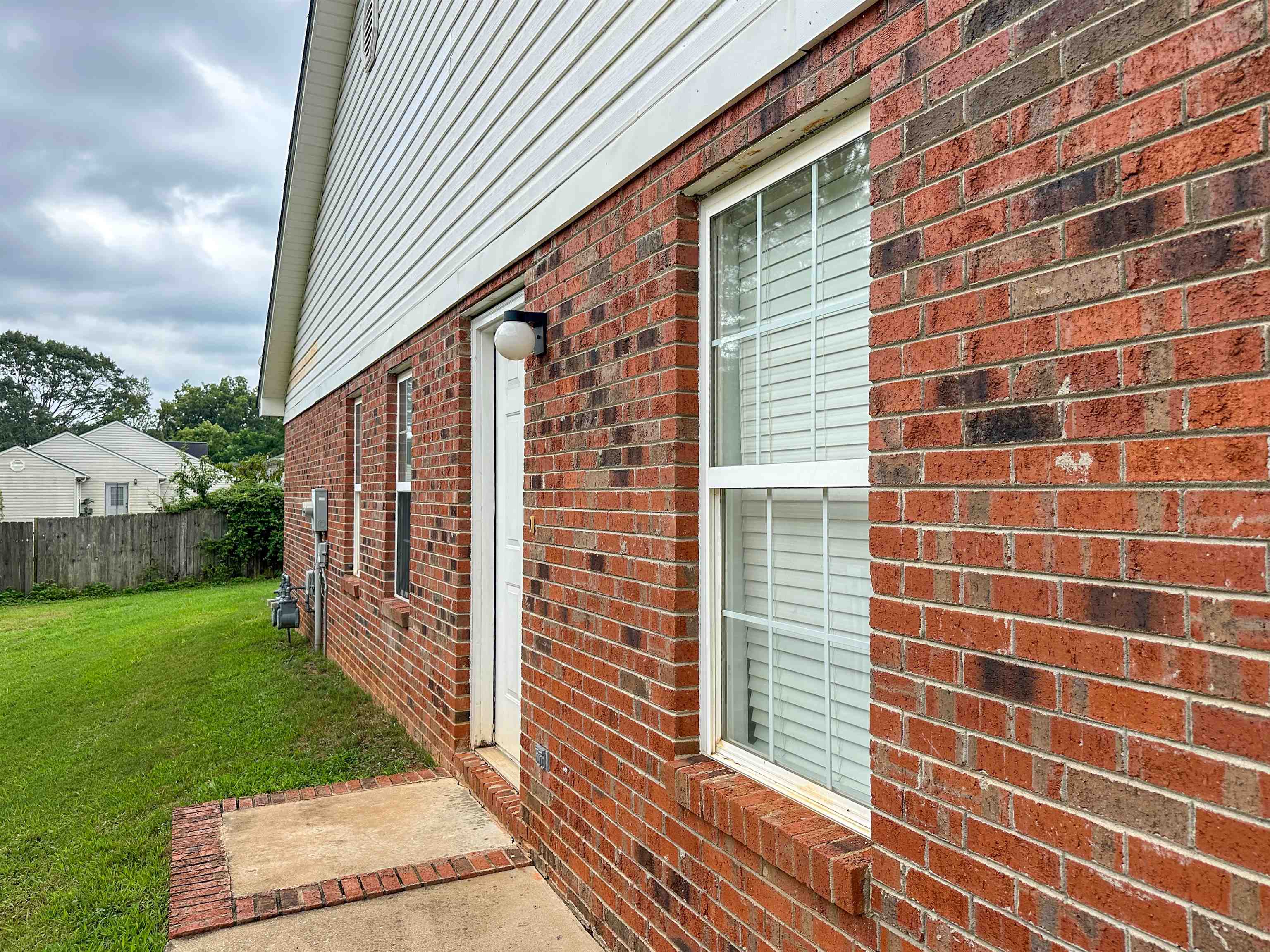 348-350 Miller Pointe Drive Inman, SC 29349 - Photo 13 of 15 Gallery Image 13