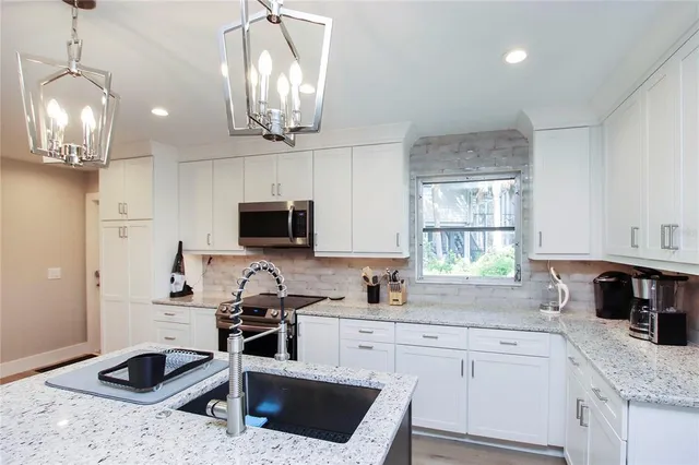 $12,200 | 1057 Blue Heron Drive, Sanibel, FL 33957