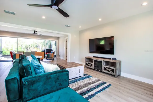 $12,200 | 1057 Blue Heron Drive, Sanibel, FL 33957