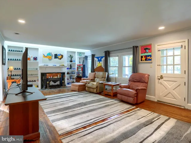 $435,000 | 1007 Brentwater Road, Camp Hill, PA 17011