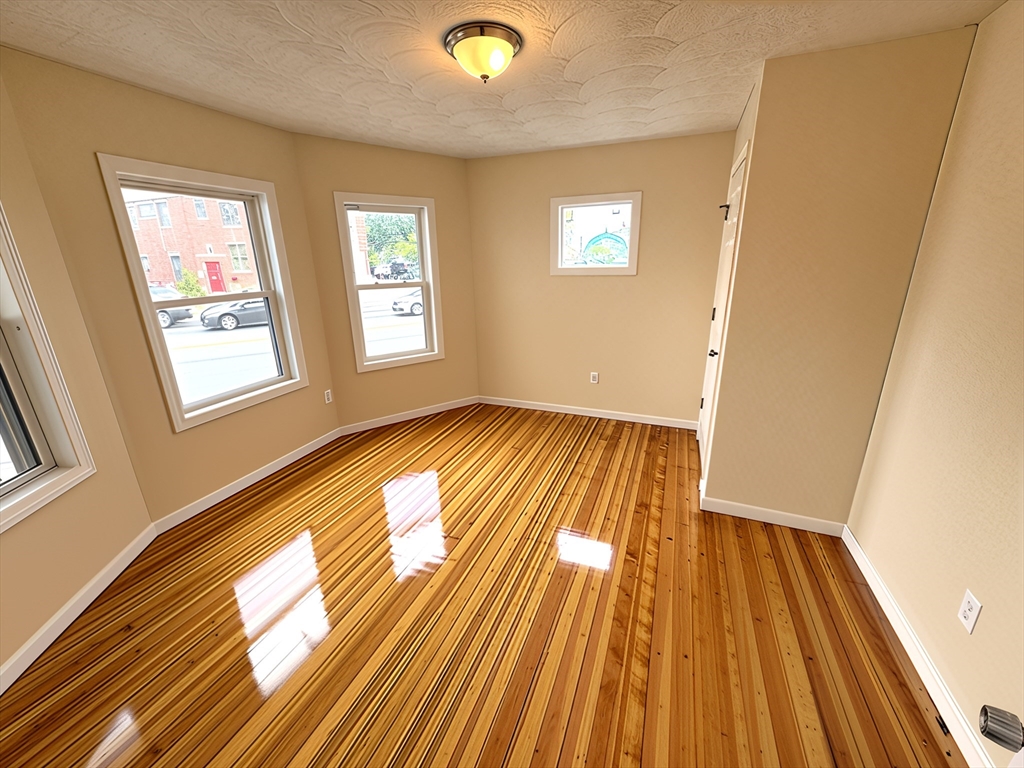 1096 North Shore Road, Unit 1 Revere, MA 02151 - Photo 2 of 6