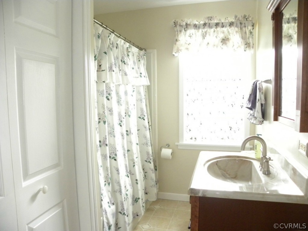 9501 Meadowgreen Road Henrico, VA 23294 - Photo 19 of 24 Gallery Image 19