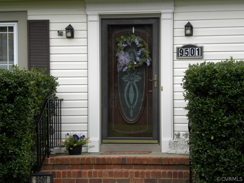 9501 Meadowgreen Road Henrico, VA 23294 - Photo 2 of 24 Gallery Image 2