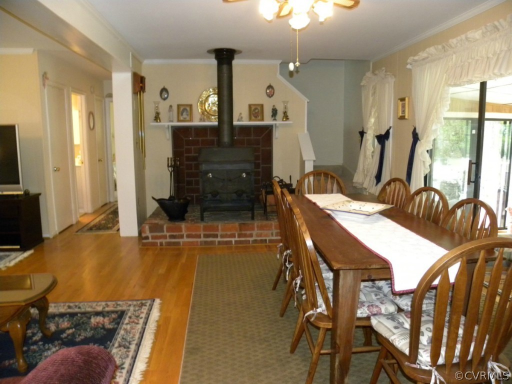9501 Meadowgreen Road Henrico, VA 23294 - Photo 6 of 24 Gallery Image 6