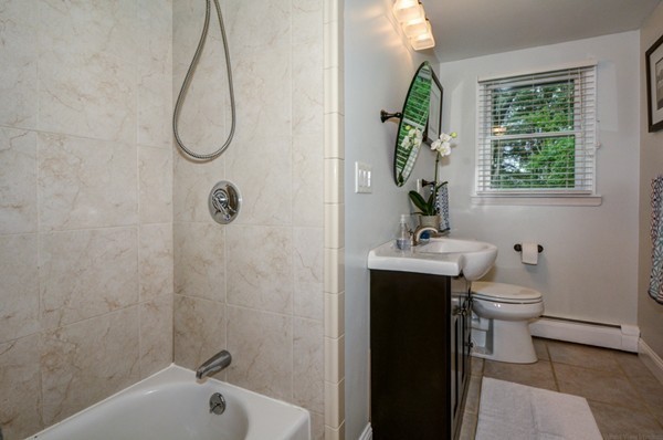 102 Robert Road Holliston, MA 01746 - Photo 15 of 30 Gallery Image 15