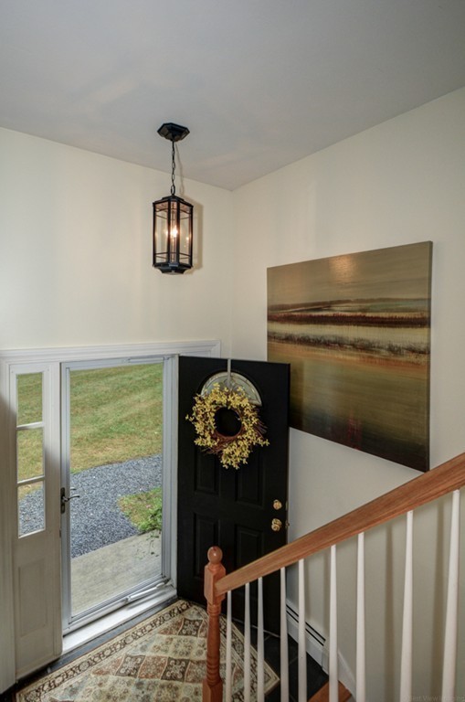 102 Robert Road Holliston, MA 01746 - Photo 3 of 30 Gallery Image 3