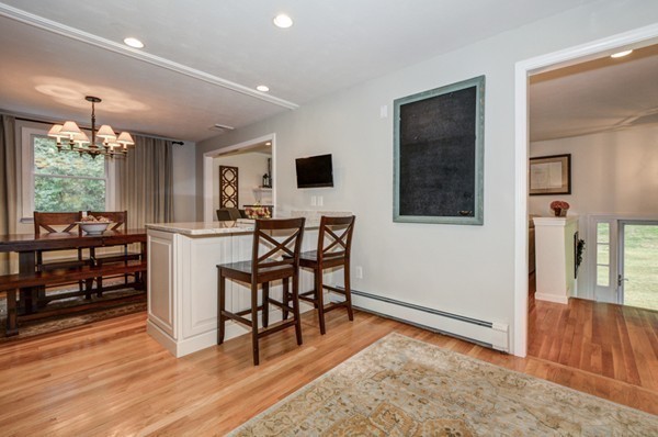 102 Robert Road Holliston, MA 01746 - Photo 8 of 30 Gallery Image 8