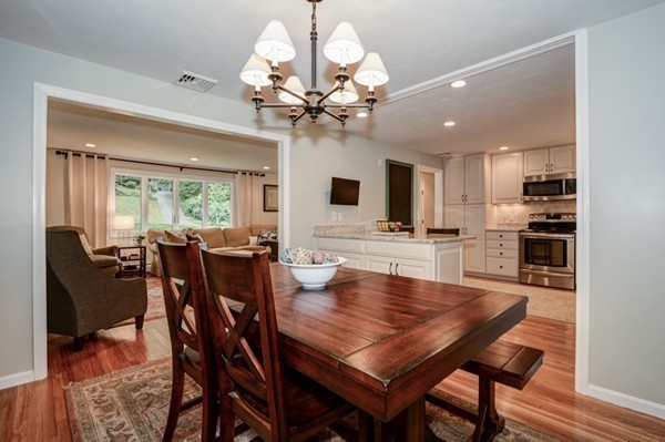 102 Robert Road Holliston, MA 01746 - Photo 10 of 30 Gallery Image 10